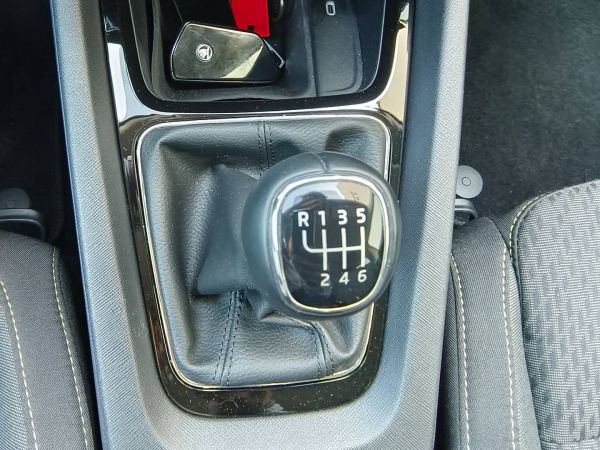 Autokomplex Menčík