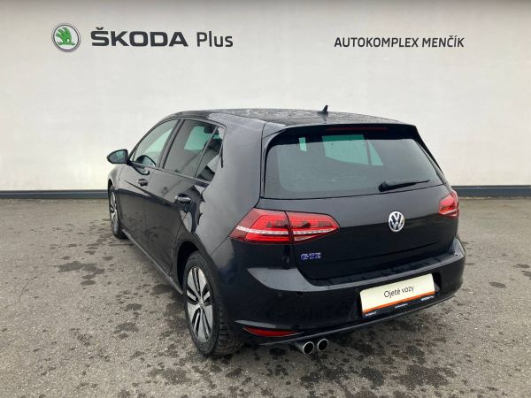Autokomplex Menčík