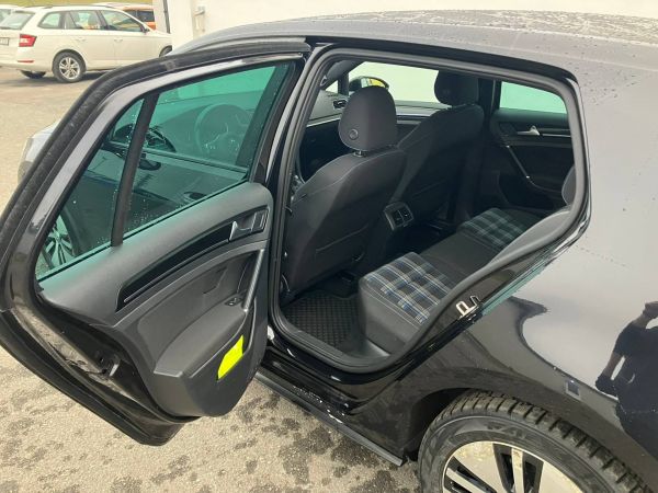 Autokomplex Menčík
