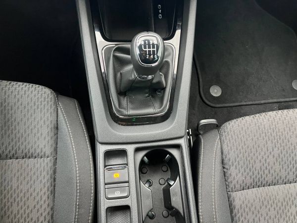 Autokomplex Menčík