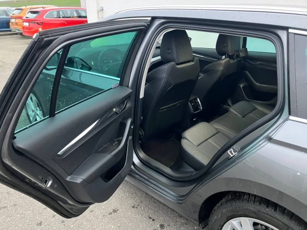Autokomplex Menčík