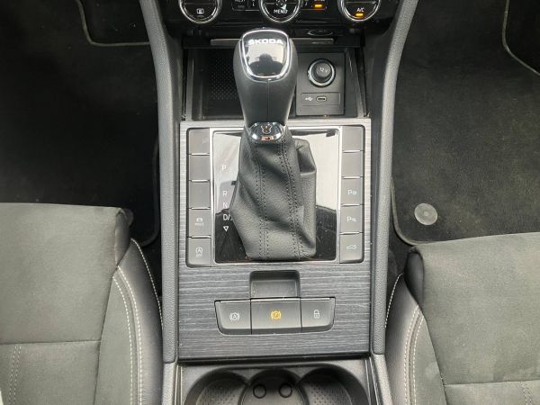 Autokomplex Menčík