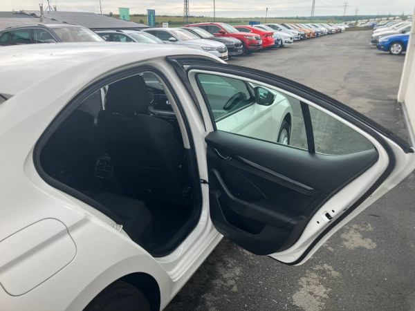 Autokomplex Menčík
