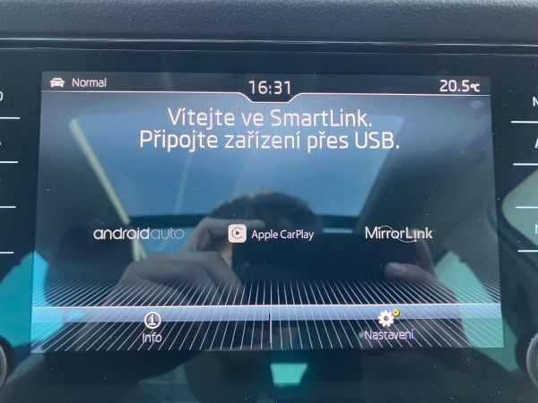 Autokomplex Menčík