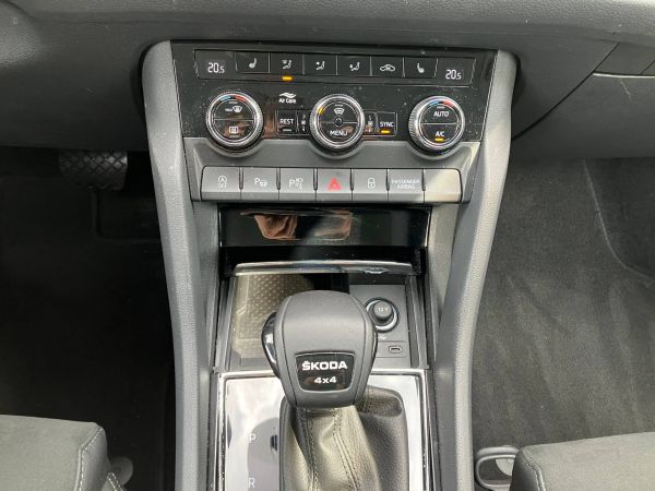 Autokomplex Menčík