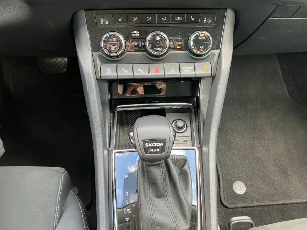Autokomplex Menčík