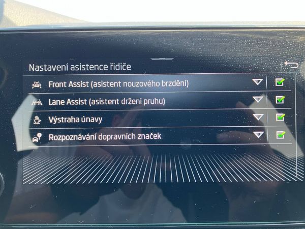 Autokomplex Menčík
