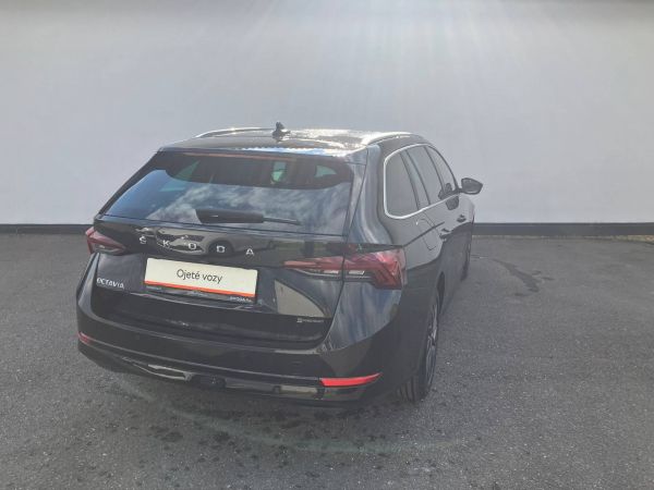 Autokomplex Menčík