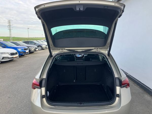 Autokomplex Menčík