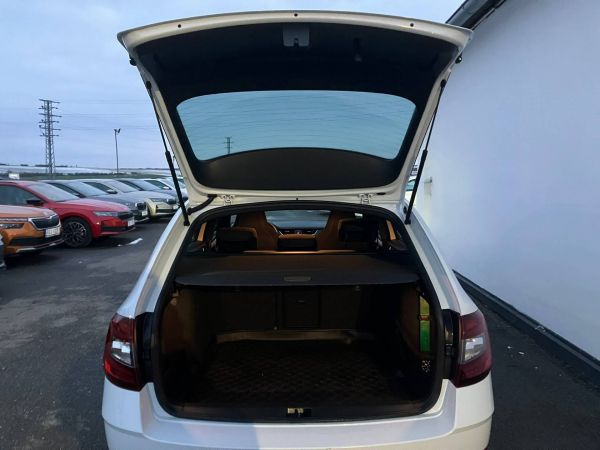 Autokomplex Menčík