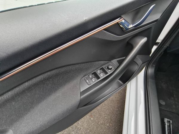 Autokomplex Menčík