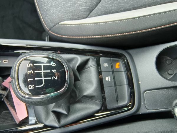 Autokomplex Menčík