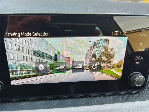 Autokomplex Menčík