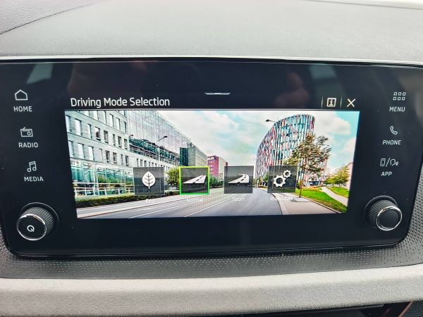 Autokomplex Menčík