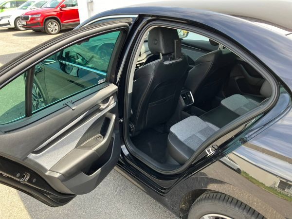 Autokomplex Menčík