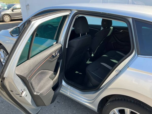 Autokomplex Menčík