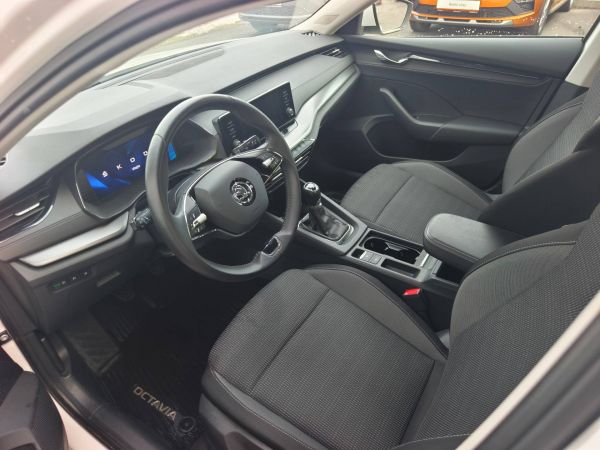 Autokomplex Menčík