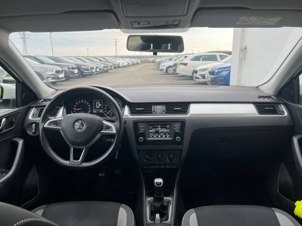 Autokomplex Menčík