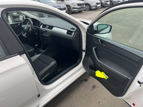 Autokomplex Menčík