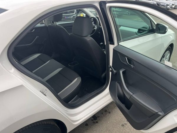 Autokomplex Menčík