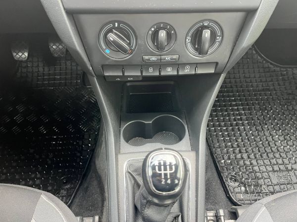 Autokomplex Menčík