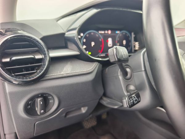 Autokomplex Menčík