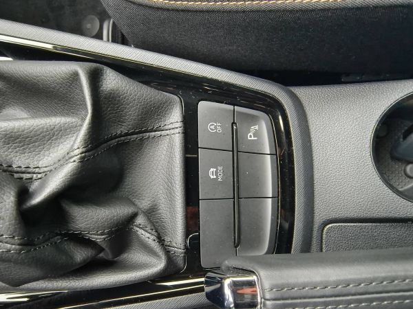 Autokomplex Menčík