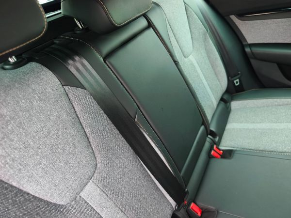 Autokomplex Menčík