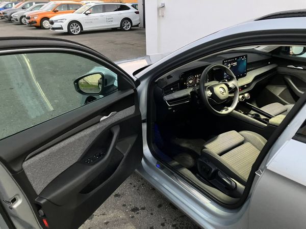 Autokomplex Menčík