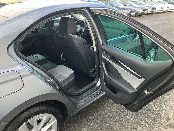 Autokomplex Menčík