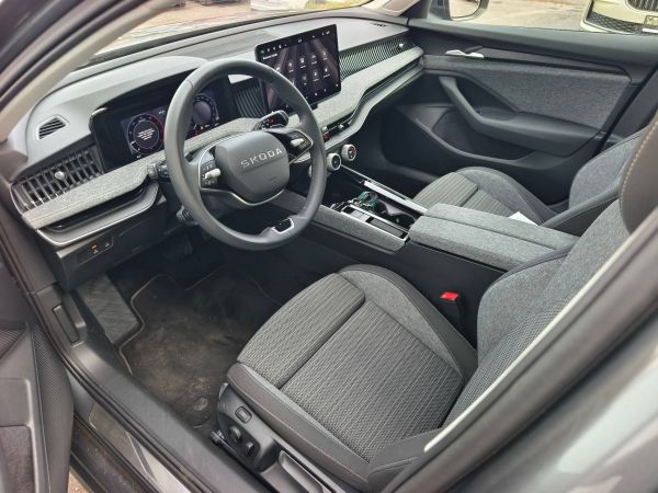 Autokomplex Menčík