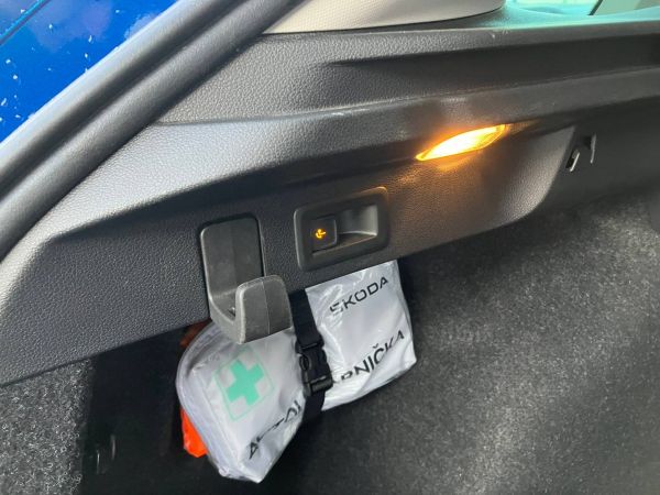 Autokomplex Menčík