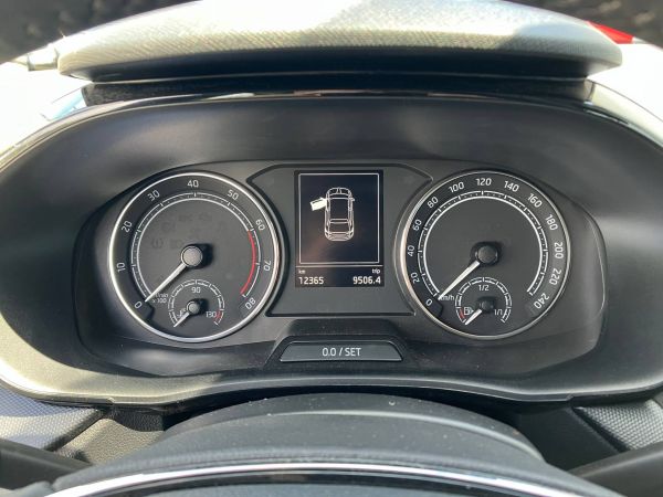 Autokomplex Menčík