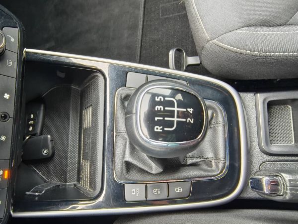 Autokomplex Menčík