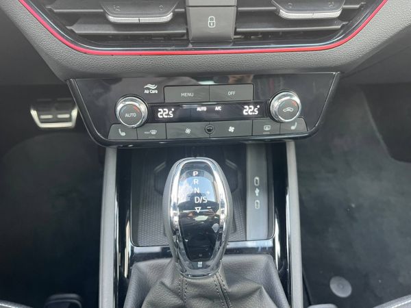 Autokomplex Menčík