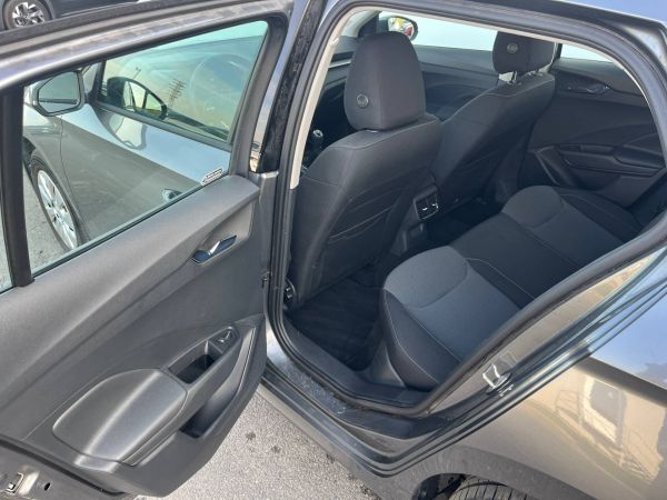 Autokomplex Menčík