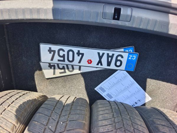 Autokomplex Menčík