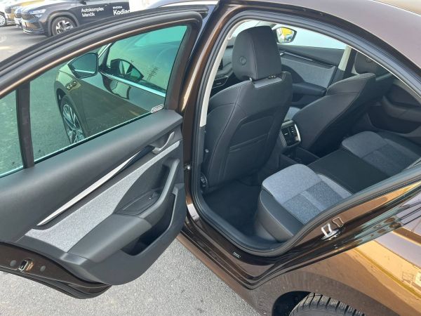 Autokomplex Menčík
