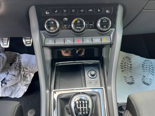 Autokomplex Menčík