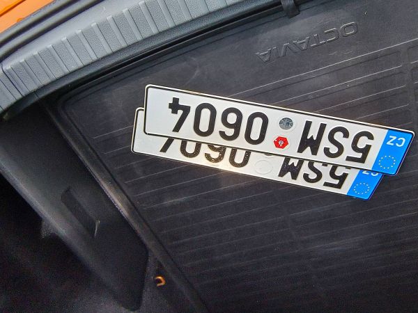 Autokomplex Menčík